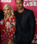 gaga_289229.jpg